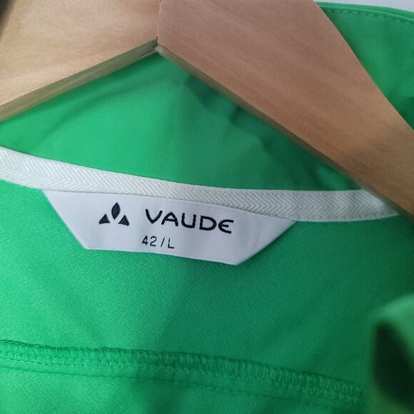 Vaude- Women's Green Hurricane Jacket III- size Large - Picture 6 of 8